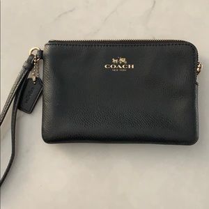 COACH || Wristlet Authentic